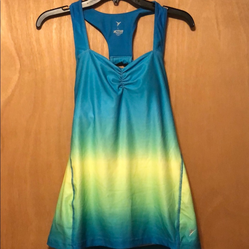 Active wear tank top